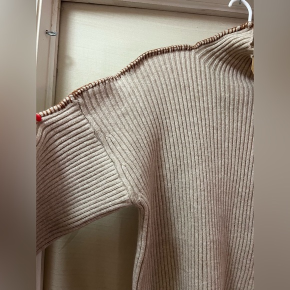 Listicle Cozy Beige Unique High Neck Long Sleeve Sweater Size Small - Picture 6 of 9